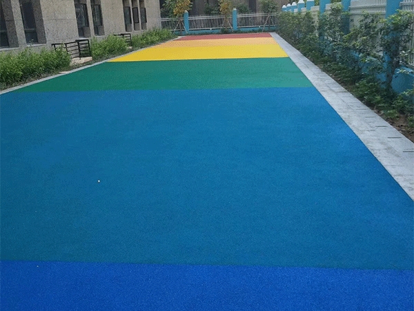 廈門高崎國(guó)際機(jī)場(chǎng)，陶瓷顆粒彩色防滑地坪